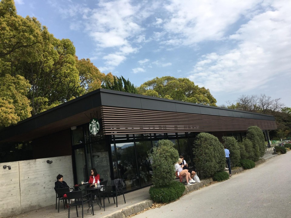 STARBUCKS COFFEE（スターバックスコーヒー）福岡大濠公園店
