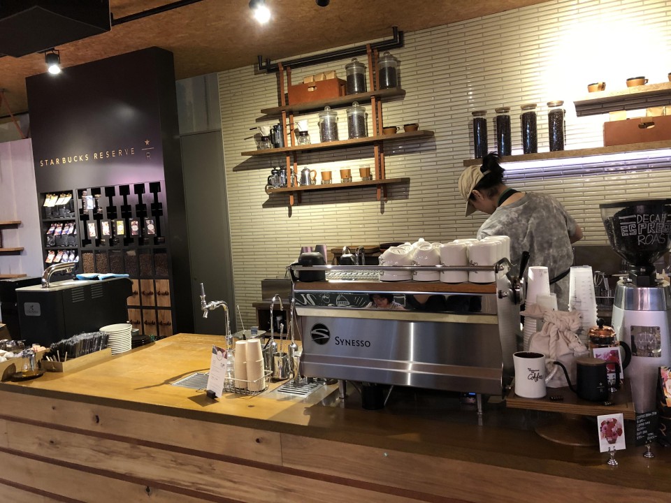 Neighborhood and Coffee（ネイバーフッドアンドコーヒー）駒沢1丁目店