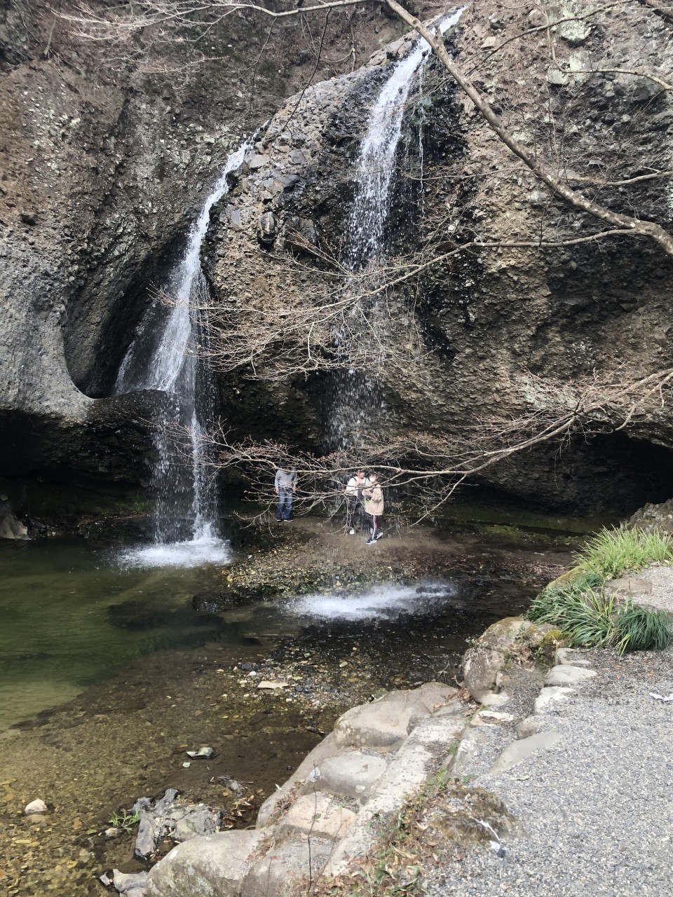 月待の滝　もみじ苑